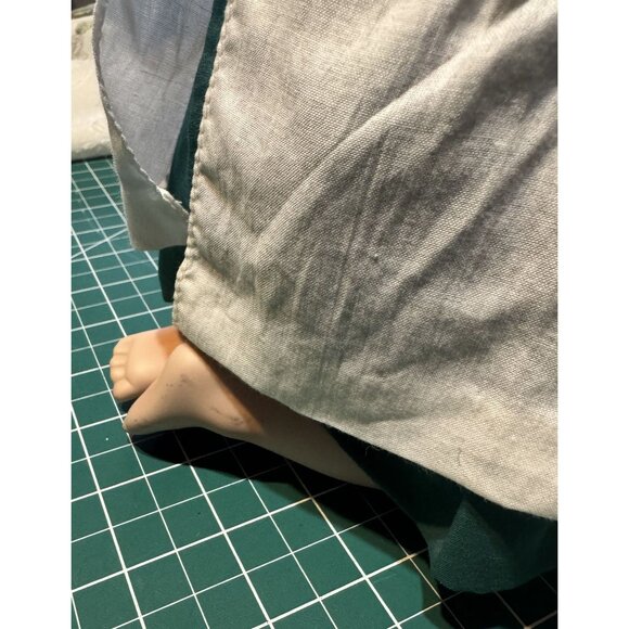 "At Prayer" Amish Blessings Julie Good-Kruger Child Praying Porcelain Doll In Tr - Picture 3 of 6